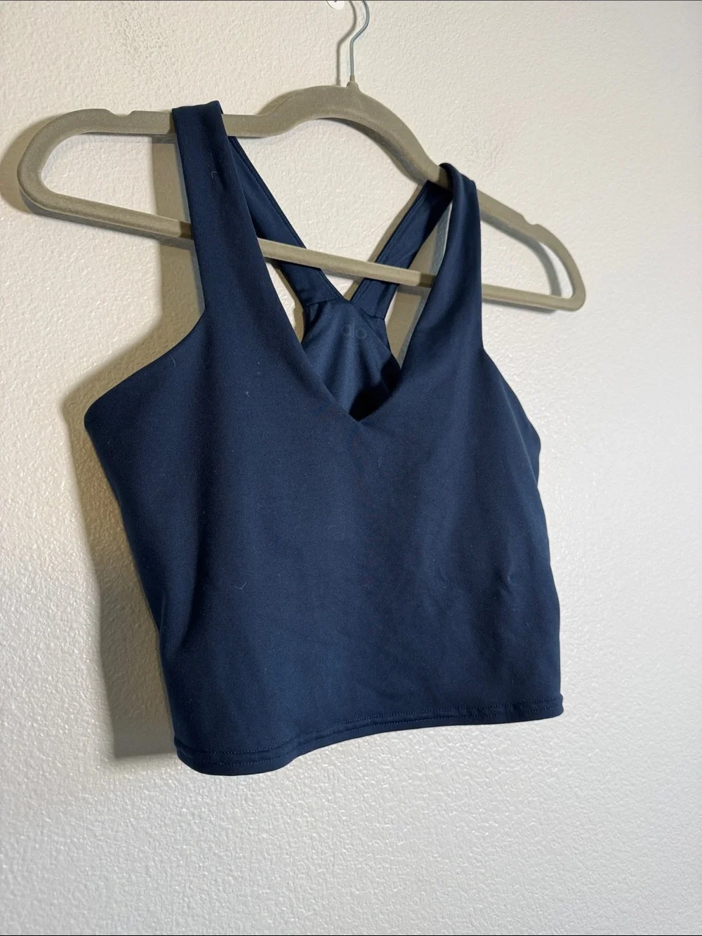 ALO Yoga Airbrush Real Bra Tank Top in Navy - S